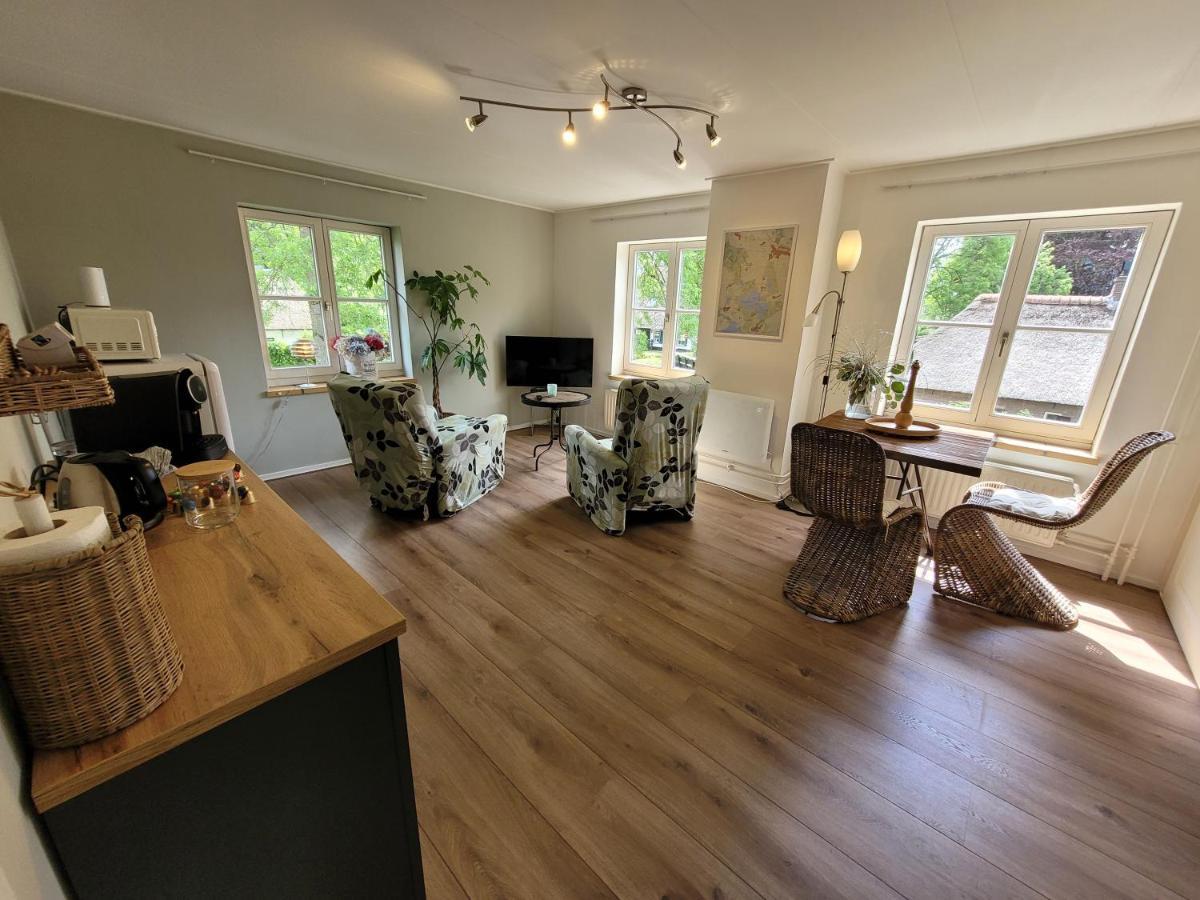 B&B Villa Giethoorn - Canalview, Privacy & Parking Εξωτερικό φωτογραφία